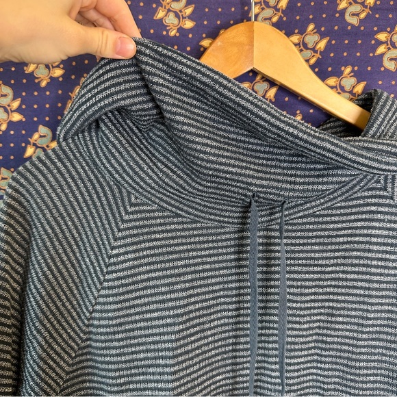 Cowl neck teal striped sweater - Picture 6 of 11